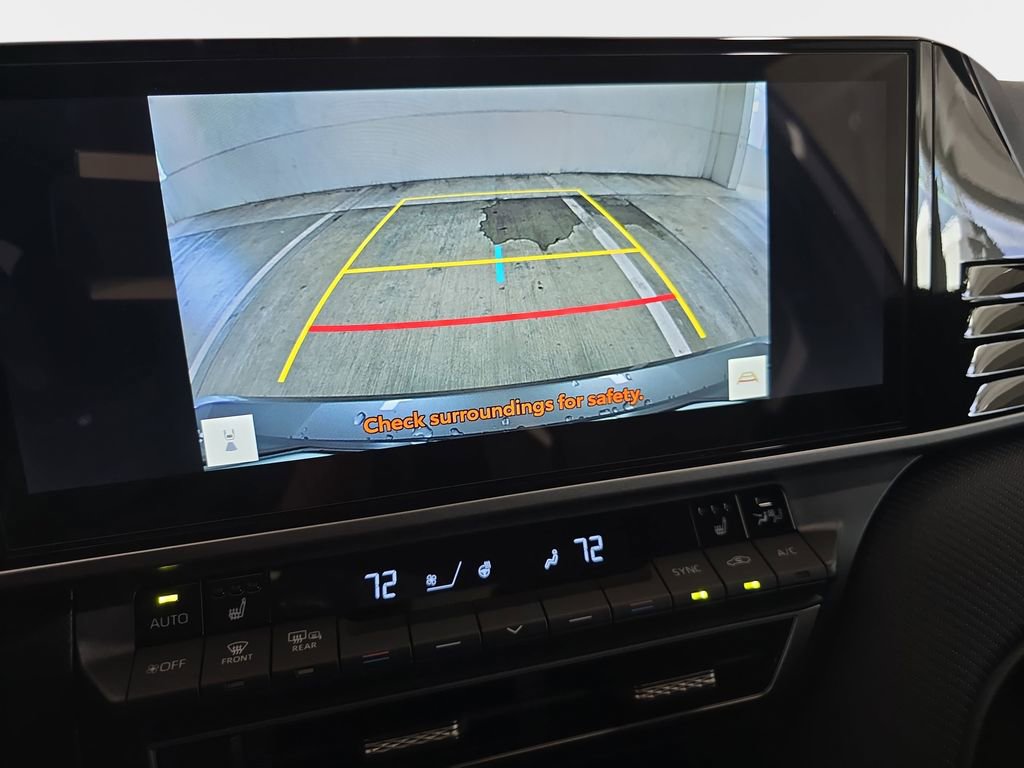 Used 2026 Toyota Camry SE image 23