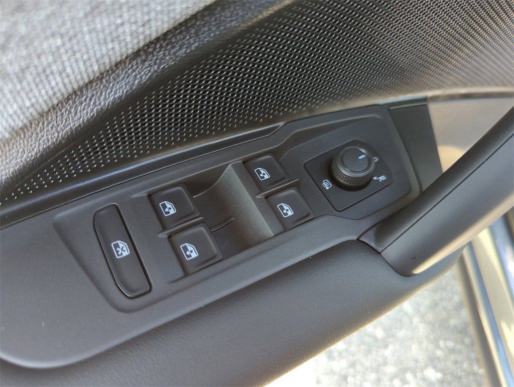 New 2026 Volkswagen Tiguan S image 25