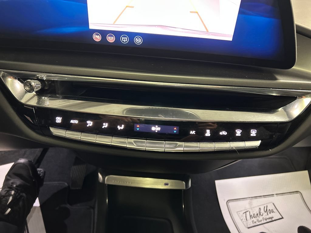 Used 2024 Cadillac Lyriq Tech AWD/4WD image 18