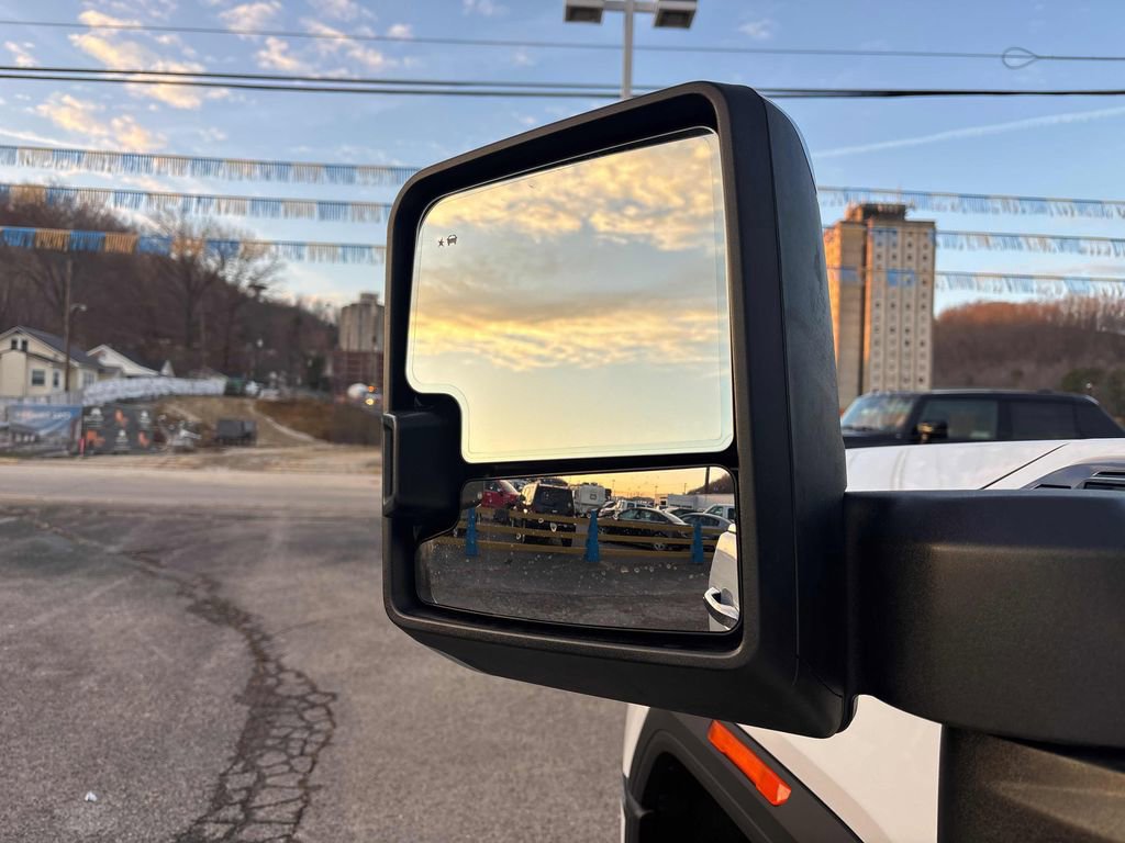 New 2026 GMC Sierra 2500 Denali Ultimate image 10