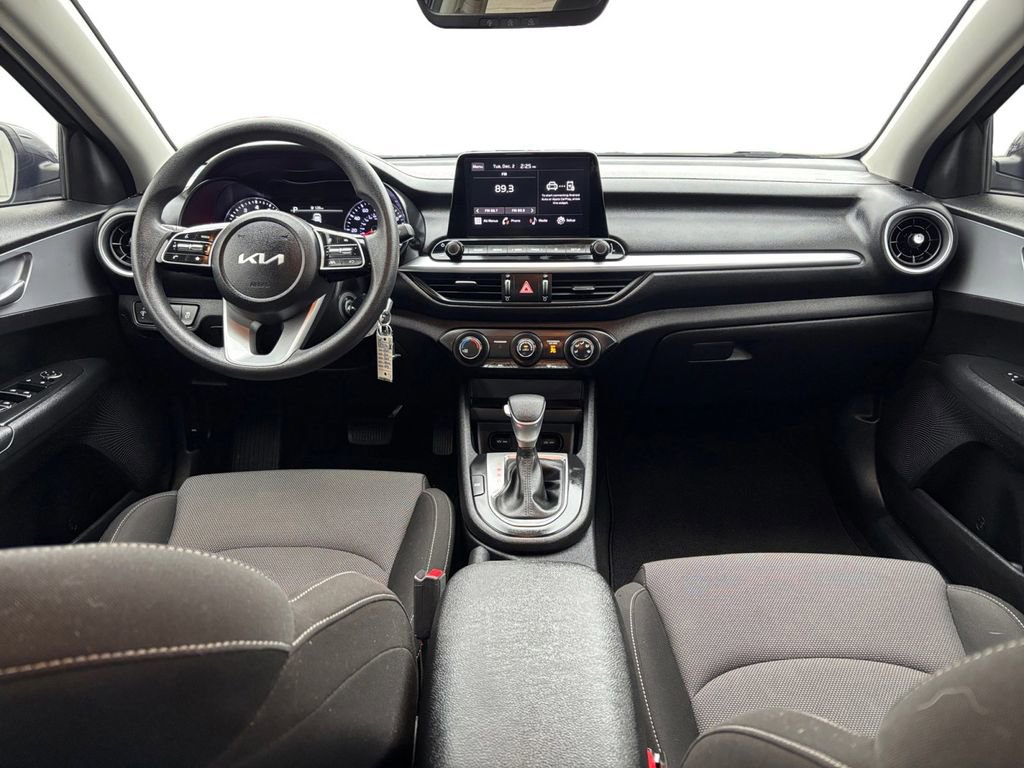 Used 2023 Kia Forte LX image 17