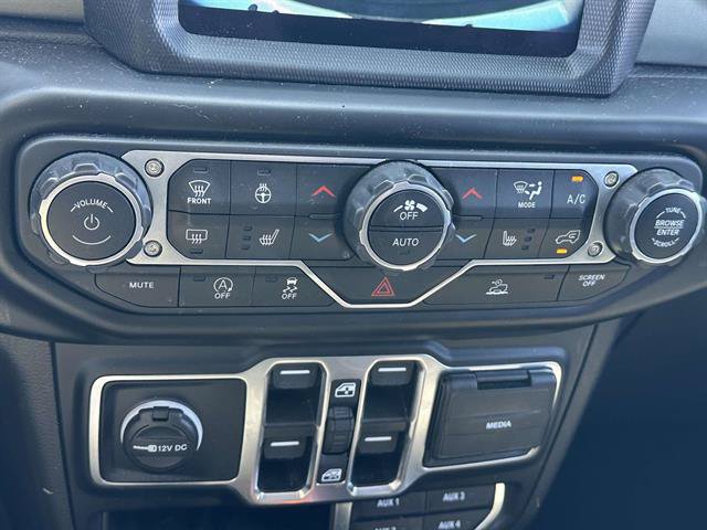 Used 2023 Jeep Wrangler Unlimited Sahara w/ Cold Weather Group AWD/4WD image 20