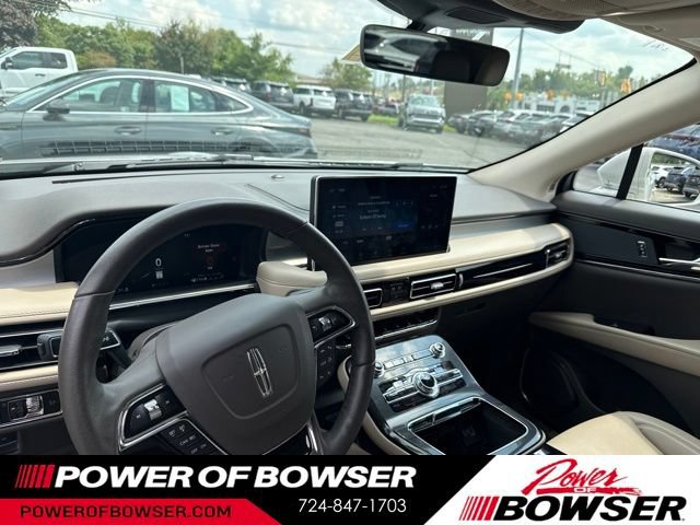 Used 2023 Lincoln Nautilus AWD w/ Premium Package video 3