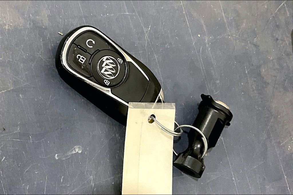 Used 2019 Buick Encore Preferred AWD/4WD image 10