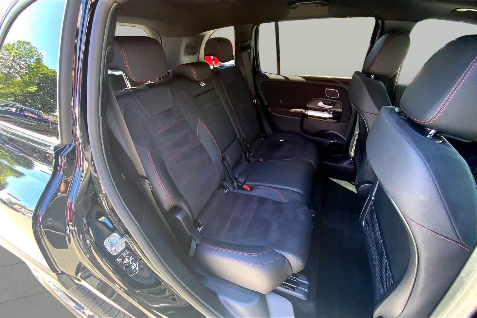 Used 2026 Mercedes-Benz GLB 250 4MATIC image 18