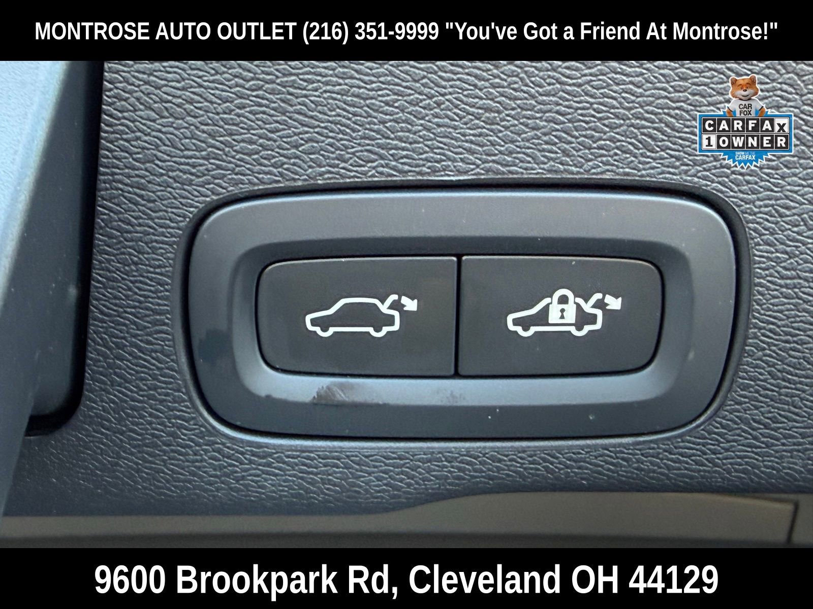 Used 2024 Volvo XC60 B5 Ultimate w/ Protection Package Premier image 16