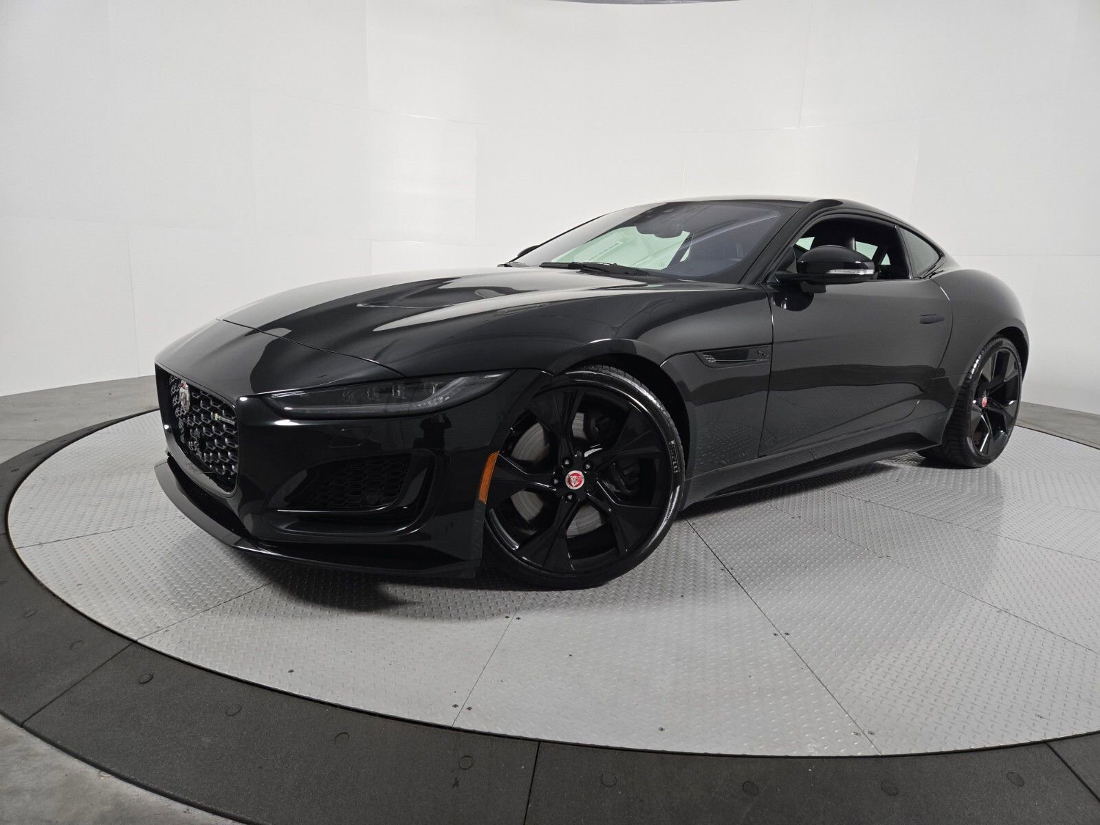 Used 2023 Jaguar F-TYPE R-Dynamic image 1