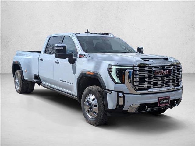New 2026 GMC Sierra 3500 Denali w/ Denali Reserve Package image 7