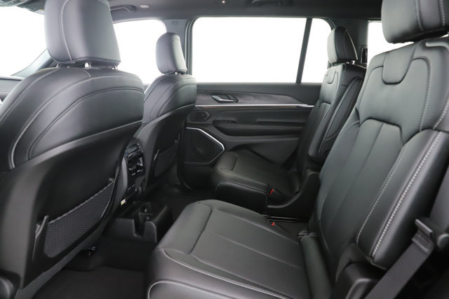 New 2026 Jeep Grand Cherokee L Limited AWD/4WD image 29