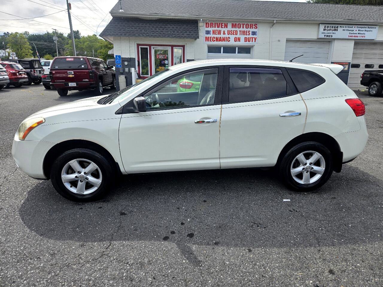 Used 2010 Nissan Rogue S w/ 360 Degree Value Pkg image 6