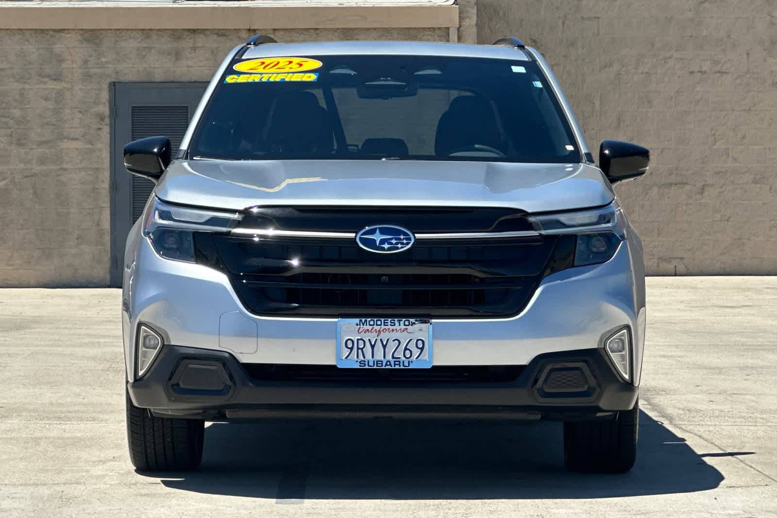 Used 2025 Subaru Forester Touring w/ Popular Package - Touring AWD/4WD image 8