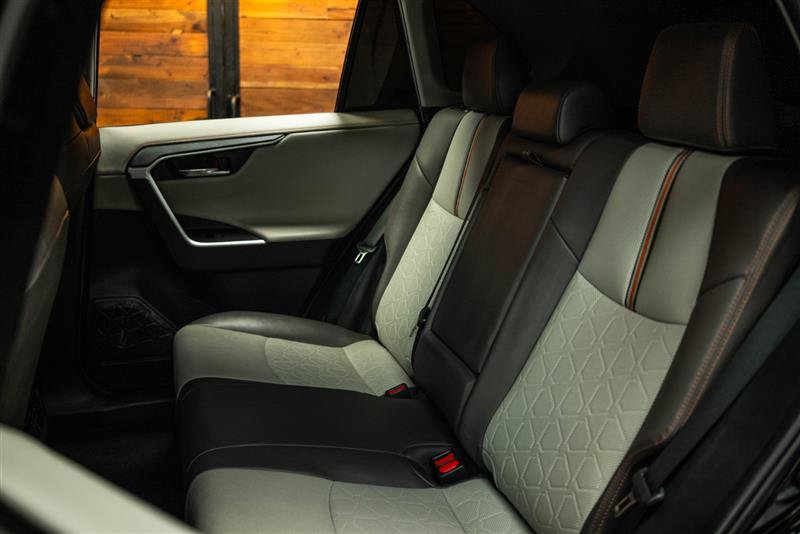 Used 2019 Toyota RAV4 Adventure AWD/4WD image 11