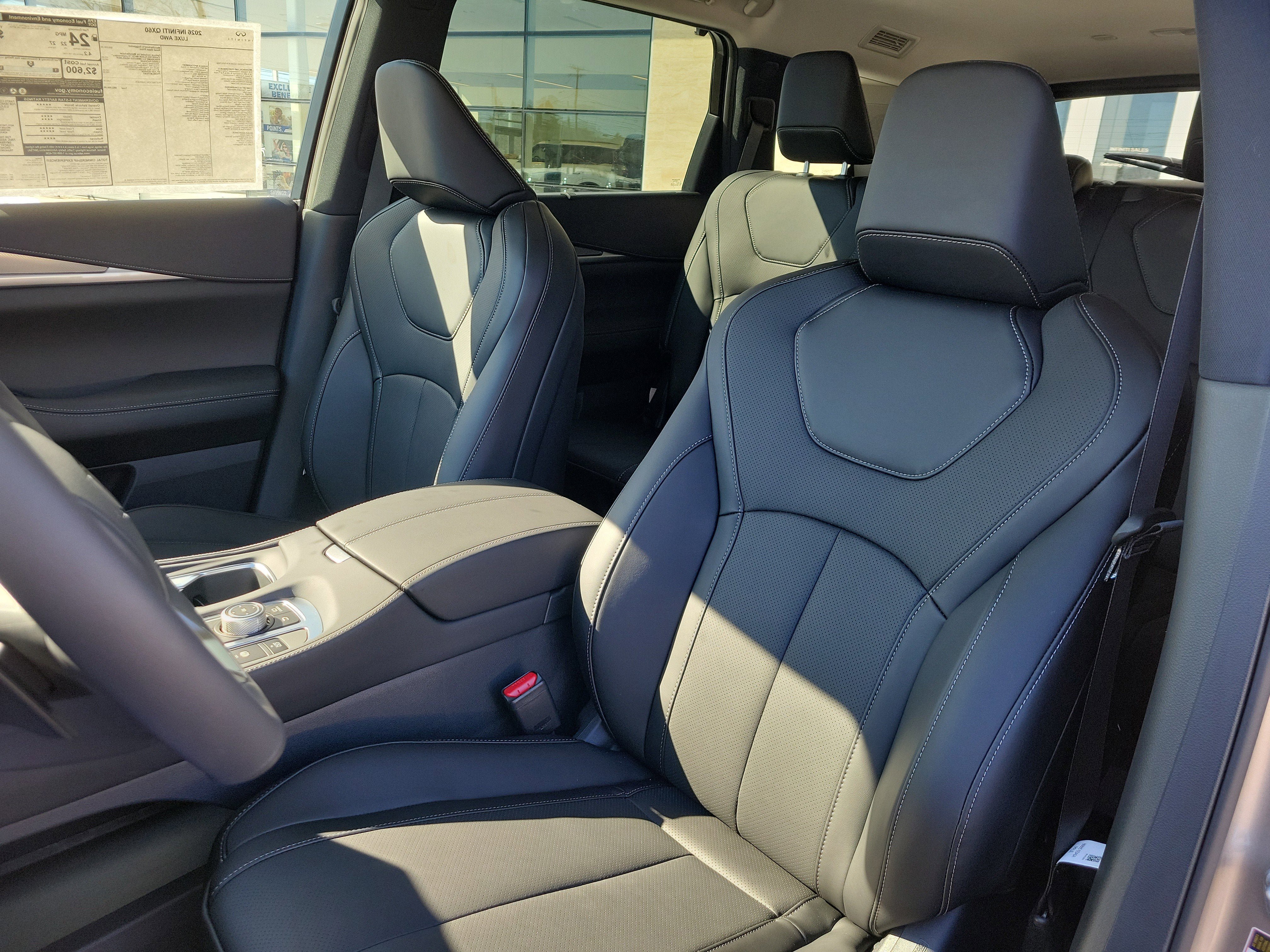 New 2026 INFINITI QX60 Luxe w/ Cargo Package image 4