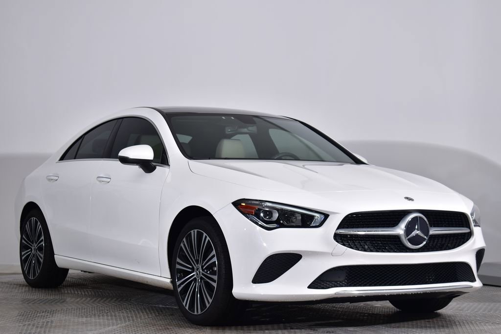 Used 2023 Mercedes-Benz CLA 250 4MATIC image 7