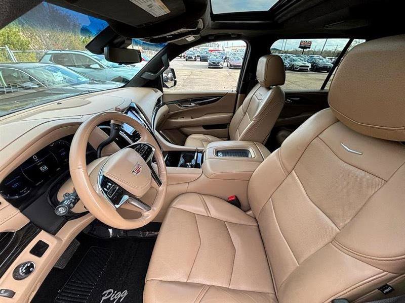 Used 2020 Cadillac Escalade ESV Platinum image 40