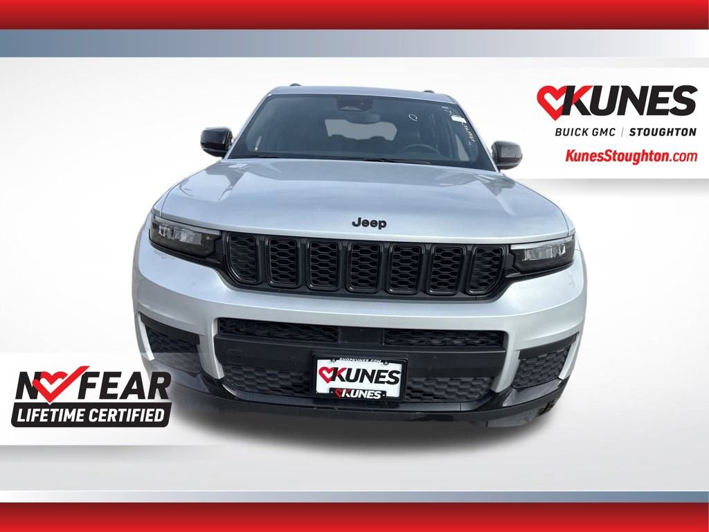 Used 2023 Jeep Grand Cherokee L Laredo image 5