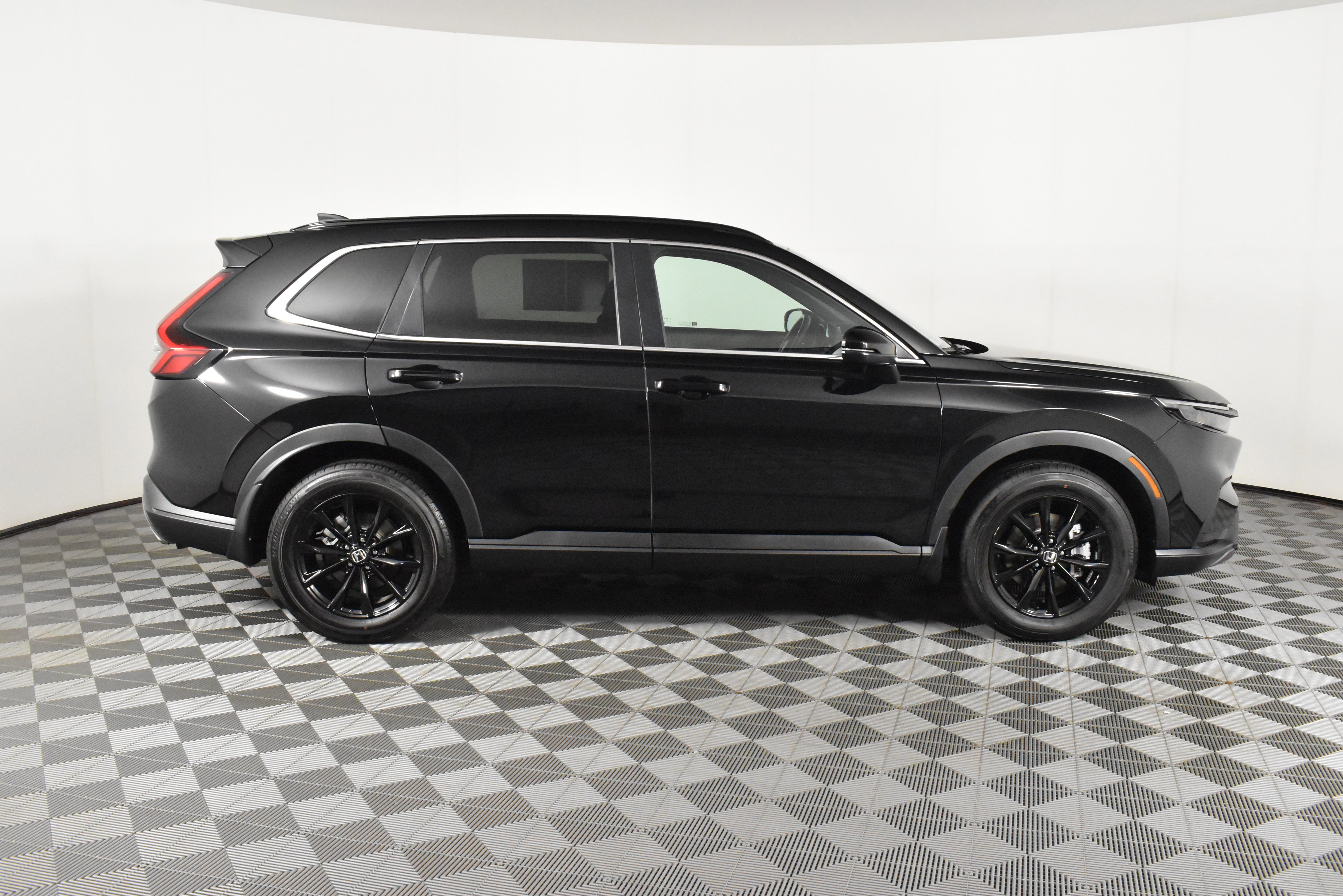 Used 2025 Honda CR-V Sport image 5