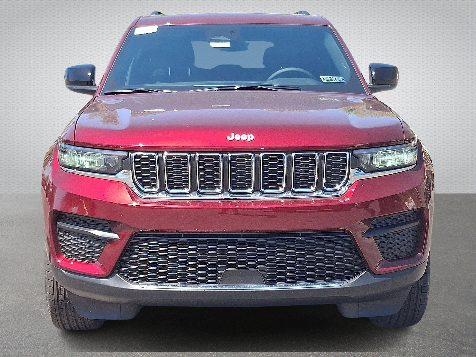 New 2025 Jeep Grand Cherokee Laredo X w/ Luxury Tech Group I image 2