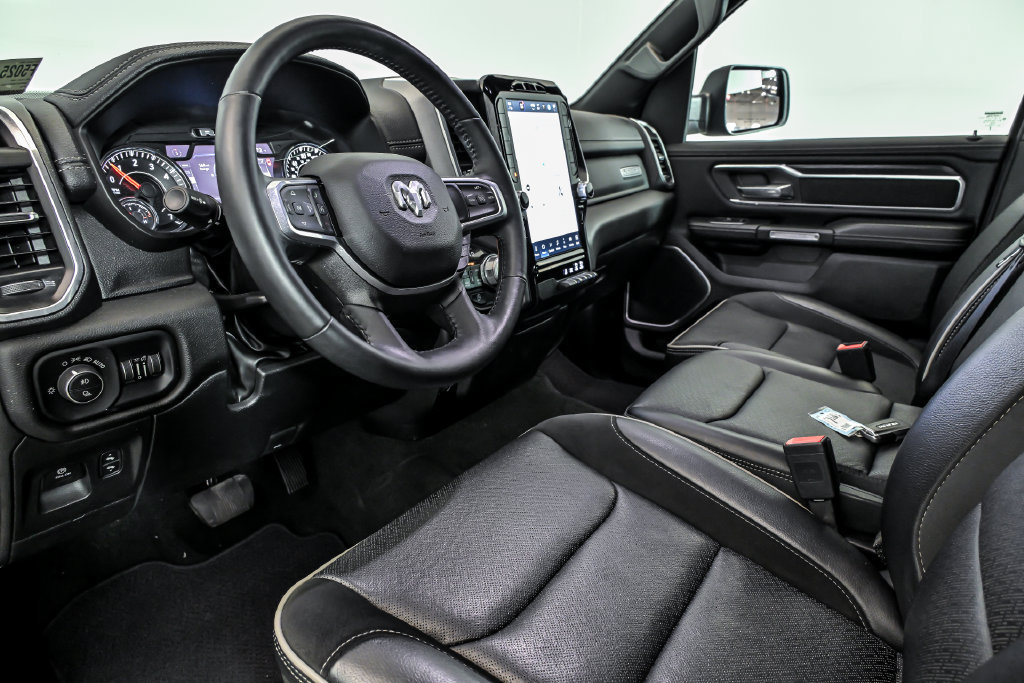 Used 2023 RAM 1500 Laramie AWD/4WD image 12