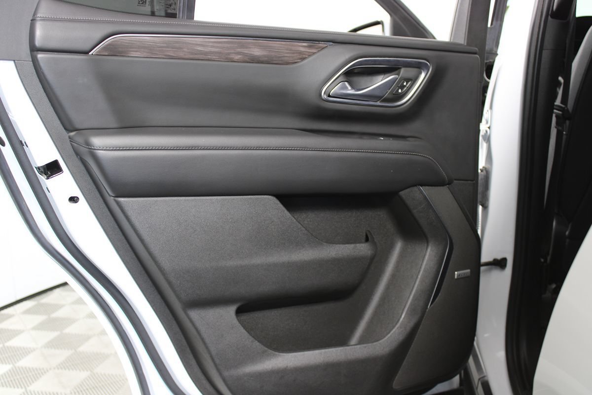 Used 2024 Chevrolet Tahoe LT AWD/4WD image 21
