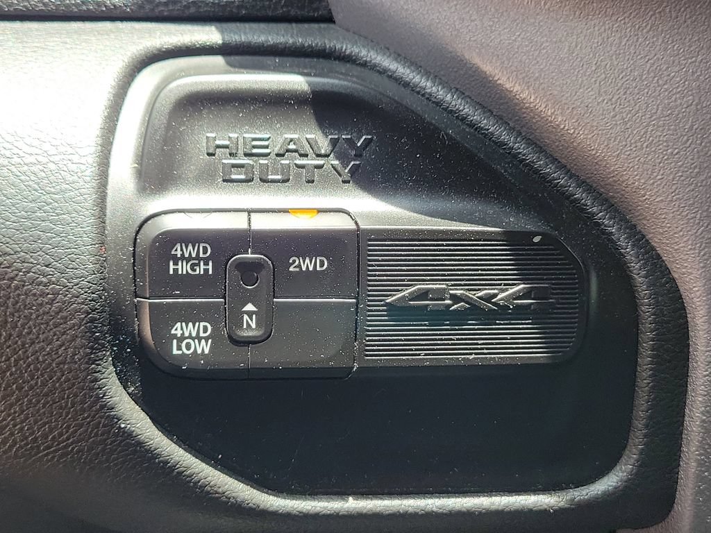 Used 2023 RAM 2500 Big Horn w/ Cold Weather Group AWD/4WD image 31