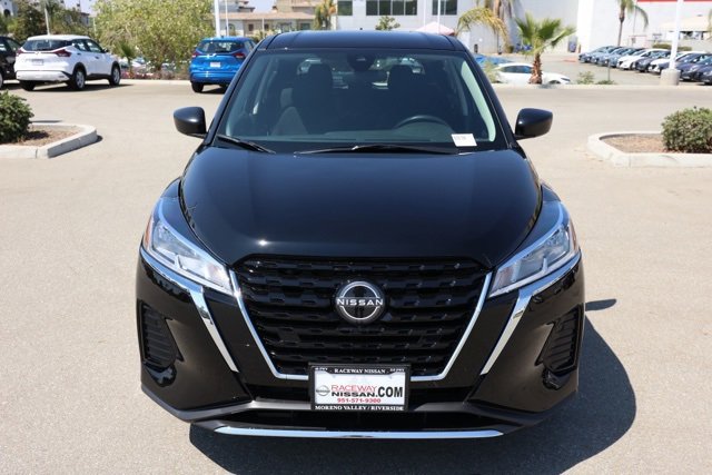 New 2025 Nissan Kicks Play S image 9