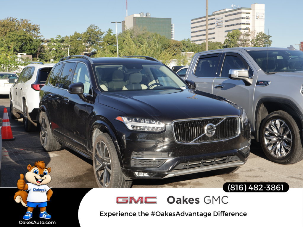 Used 2018 Volvo XC90 T6 Momentum w/ Convenience Package AWD/4WD image 1