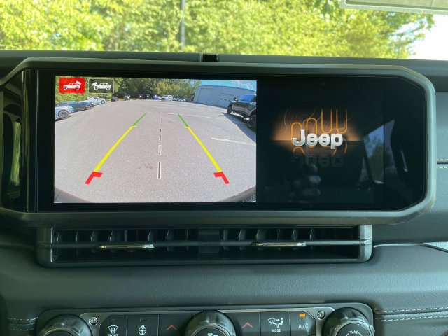 New 2027 Jeep Wrangler Unlimited Sahara AWD/4WD image 29