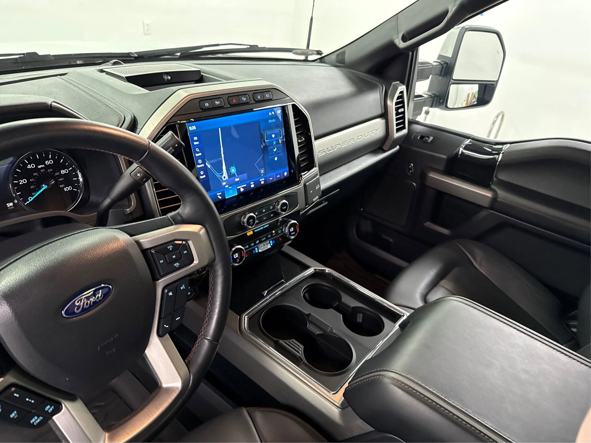 Used 2022 Ford F450 Platinum w/ FX4 Off-Road Package image 16