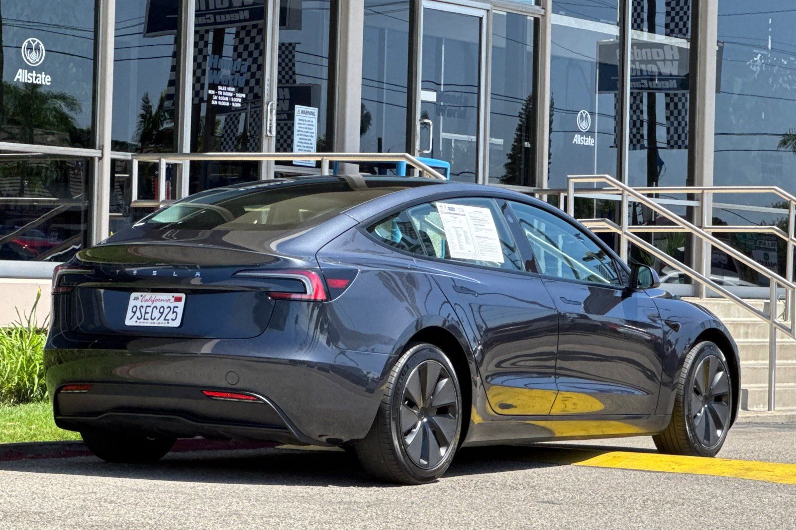 Used 2025 Tesla Model 3 Long Range RWD image 4
