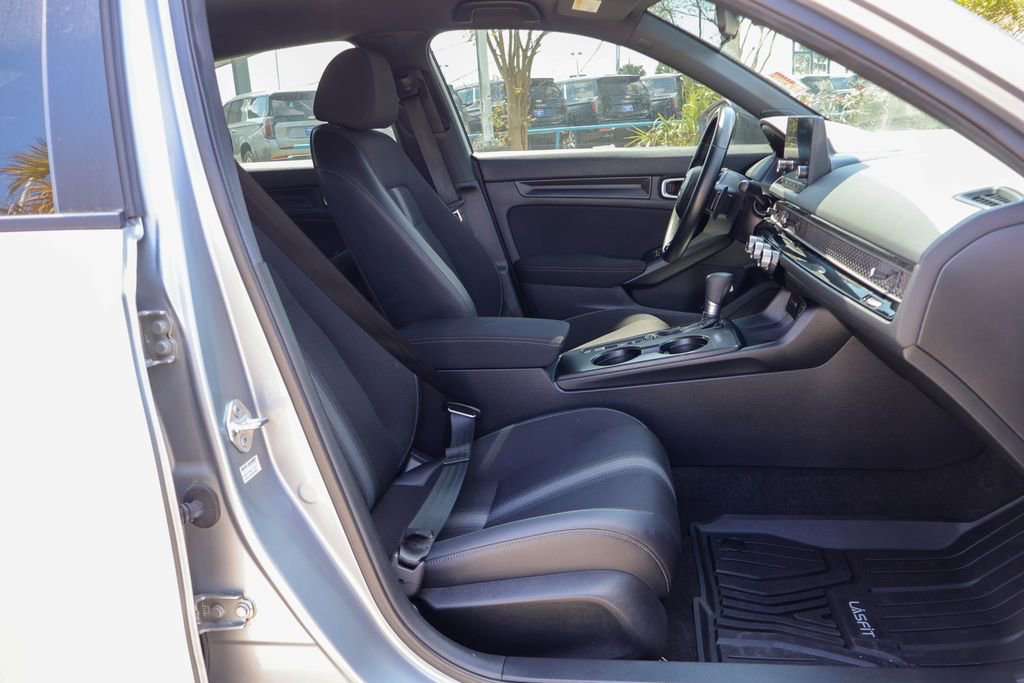 Used 2024 Honda Civic Sport image 8