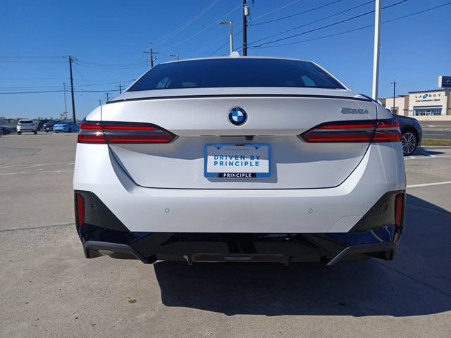 New 2026 BMW 530i w/ M Sport Package RWD image 8