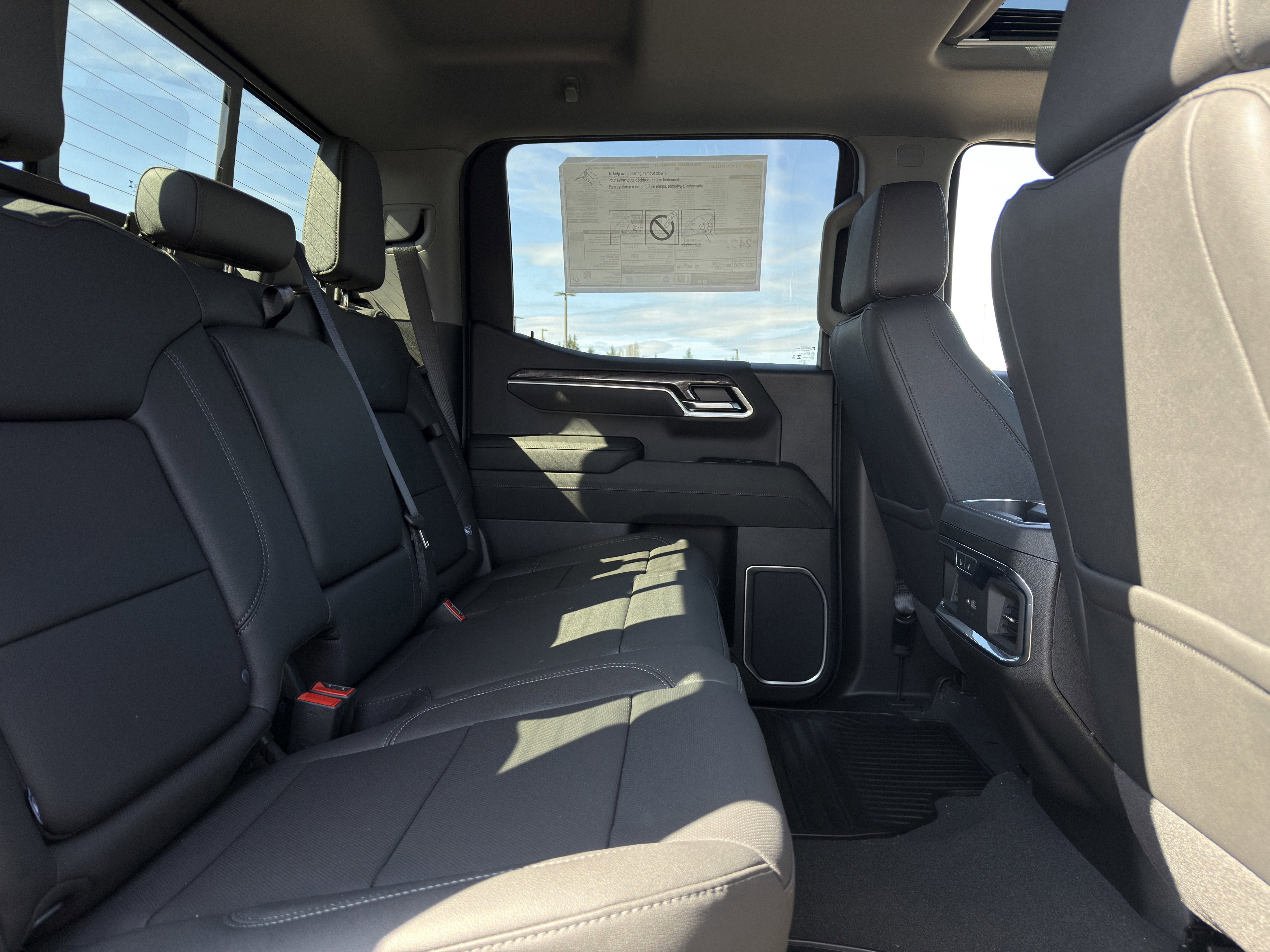 New 2026 Chevrolet Silverado 1500 LTZ w/ LTZ Premium Package image 26
