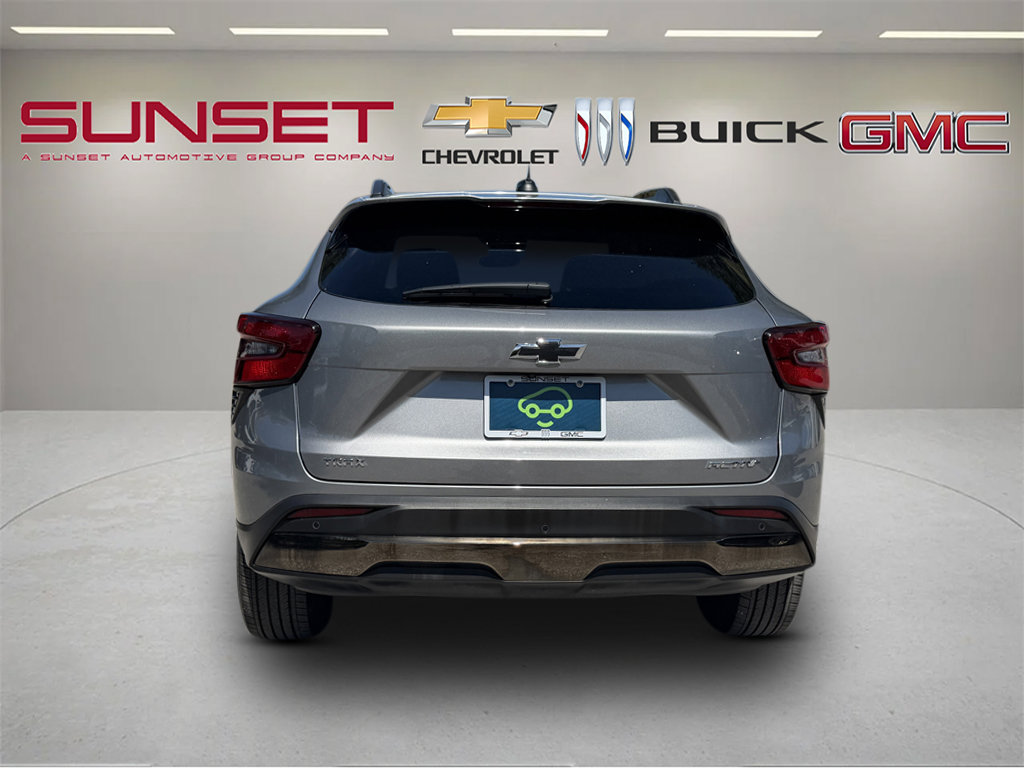 Used 2025 Chevrolet Trax ACTIV w/ Sunroof Package FWD image 4