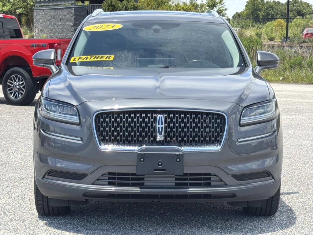 Used 2023 Lincoln Nautilus Reserve w/ Monochromatic Package AWD/4WD image 2