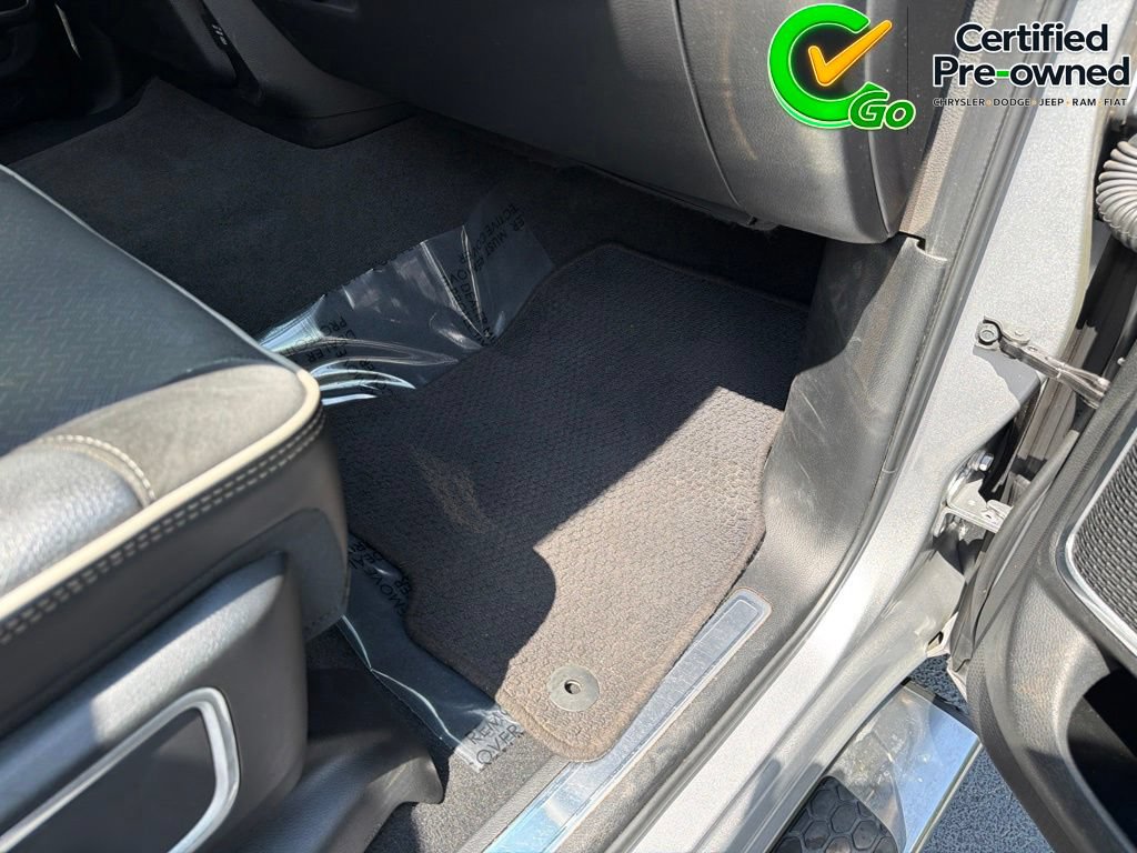 Used 2019 RAM 1500 Laramie AWD/4WD image 47