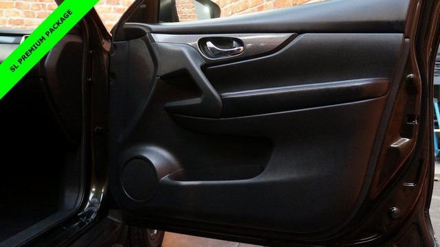 Used 2016 Nissan Rogue SL w/ SL Premium Package image 65