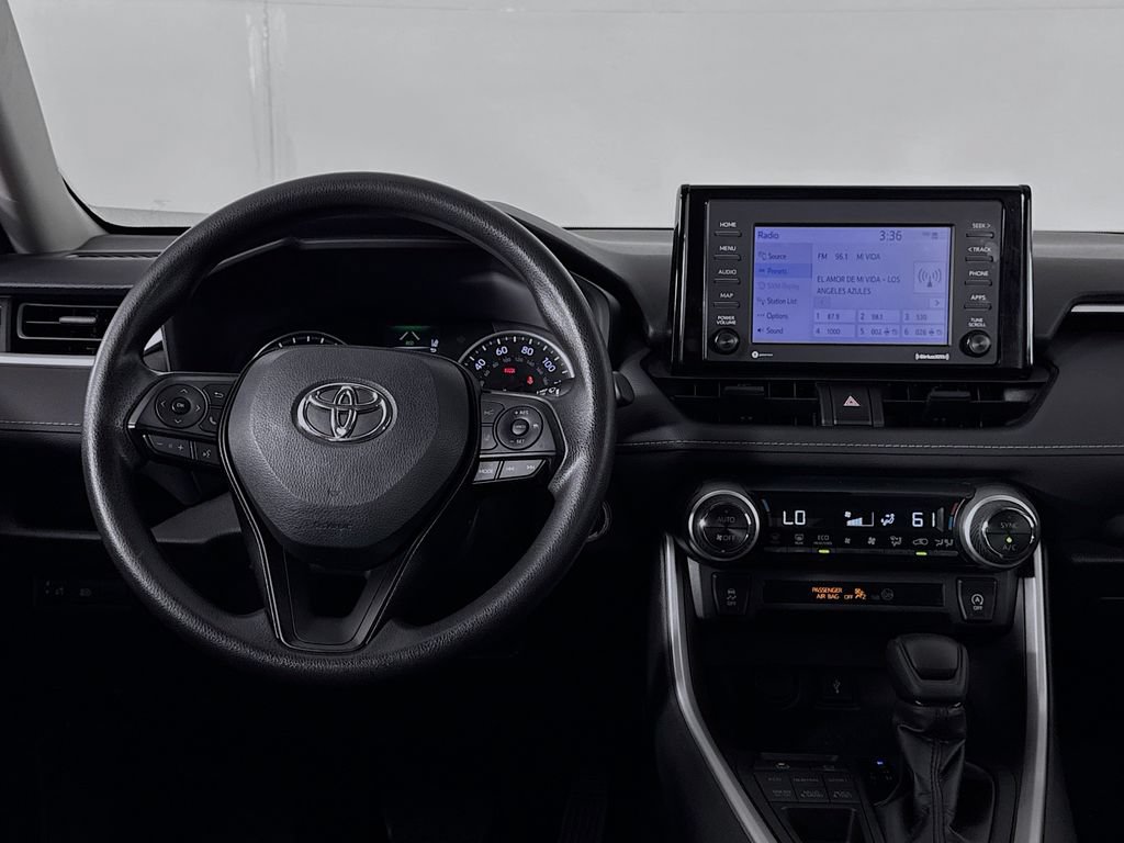 Used 2022 Toyota RAV4 XLE AWD/4WD image 11