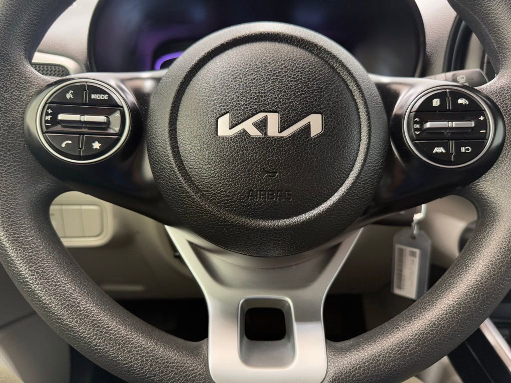 Used 2023 Kia Soul LX image 37