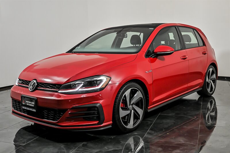 Used 2018 Volkswagen GTI SE FWD image 5