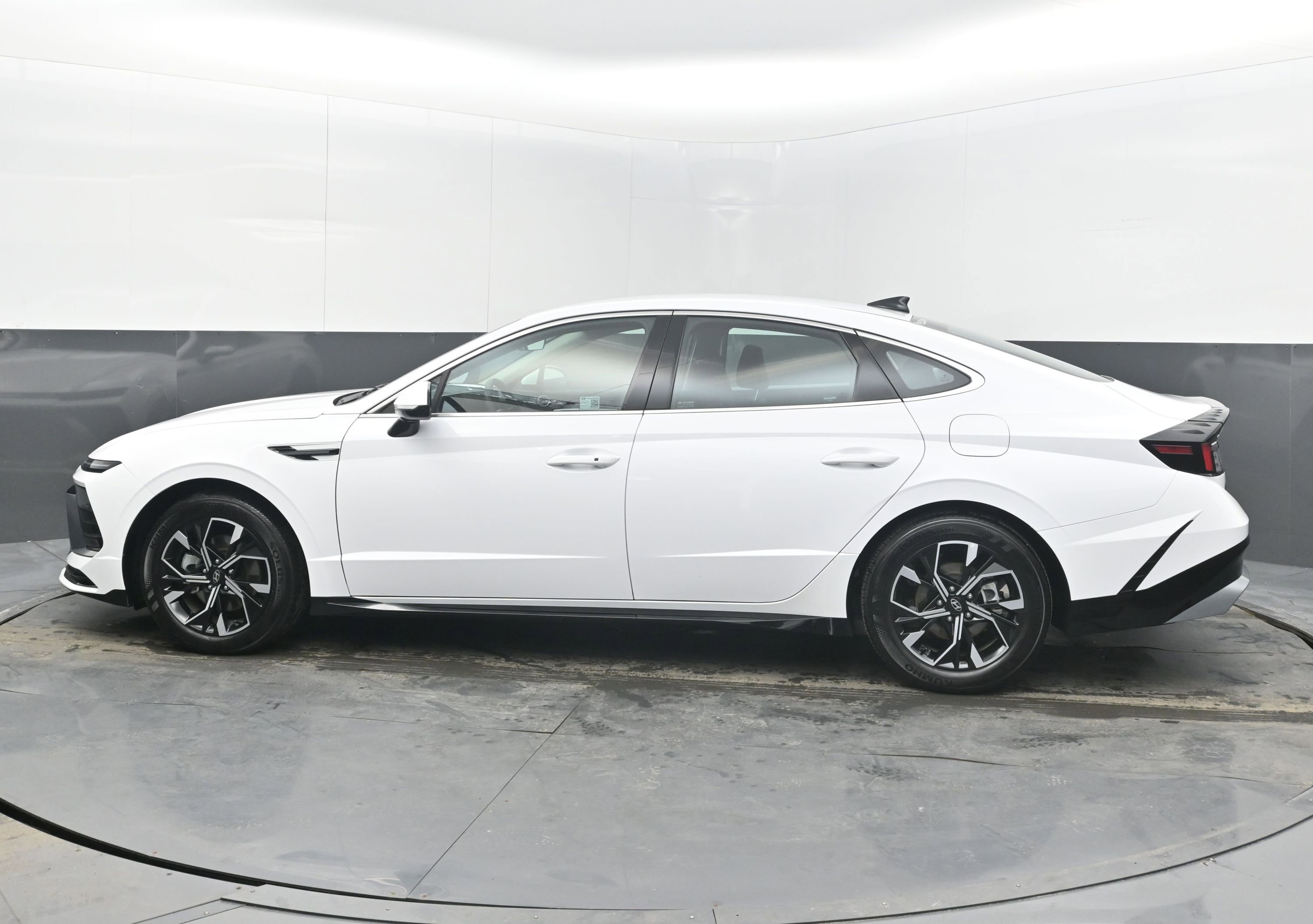 Used 2025 Hyundai Sonata SEL image 7