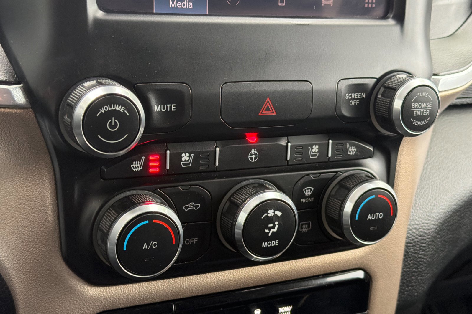 Used 2022 RAM 1500 Laramie image 18