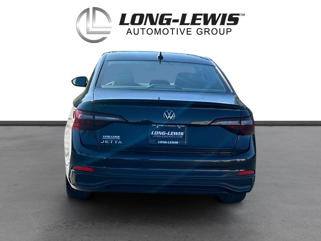 Certified 2023 Volkswagen Jetta Sport image 5
