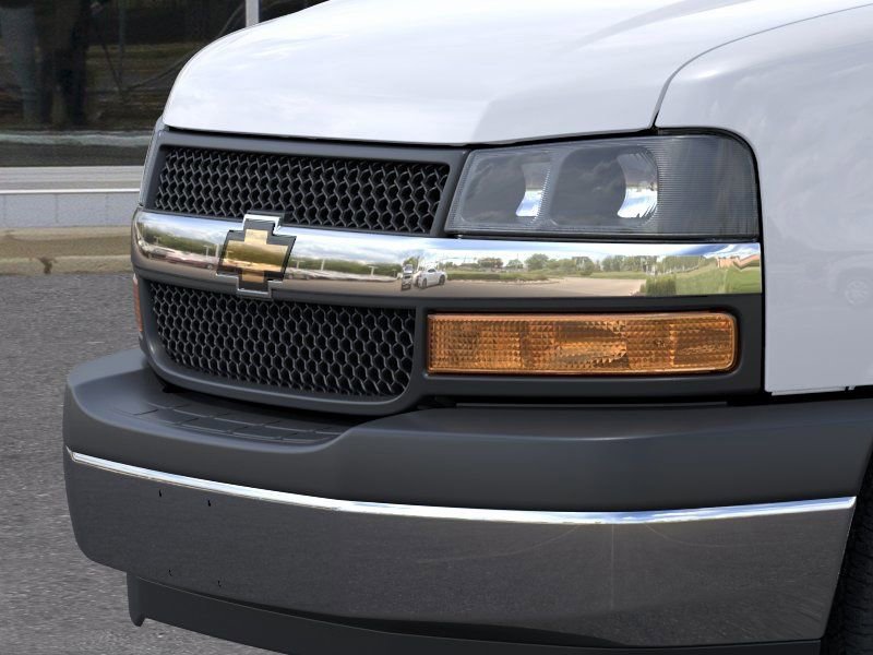 New 2026 Chevrolet Express 2500 w/ Driver Convenience Package RWD image 20
