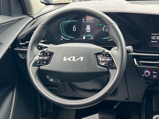 Certified 2023 Kia Niro EX image 14