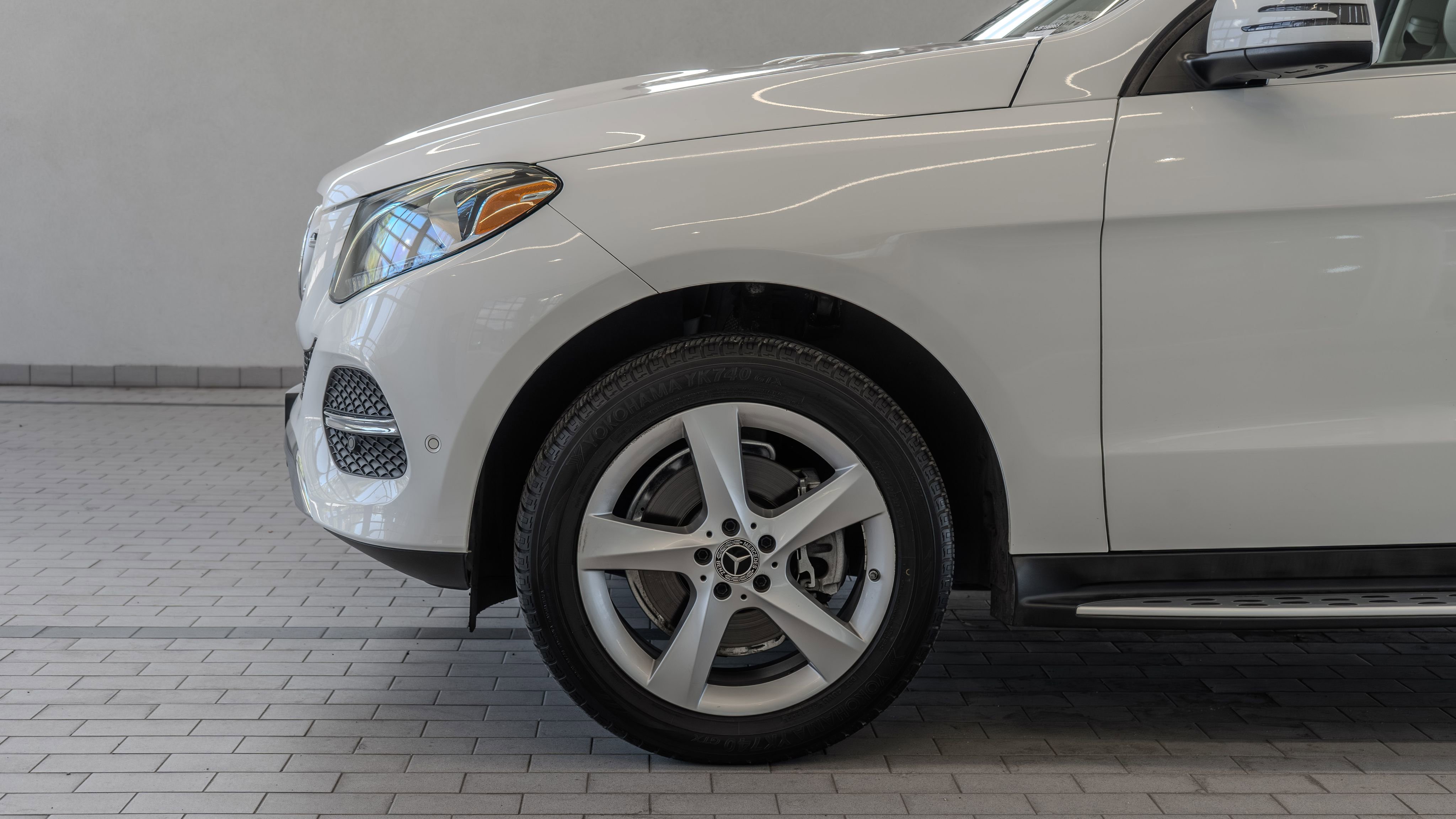 Used 2018 Mercedes-Benz GLE 350 4MATIC w/ Premium 1 Package image 4