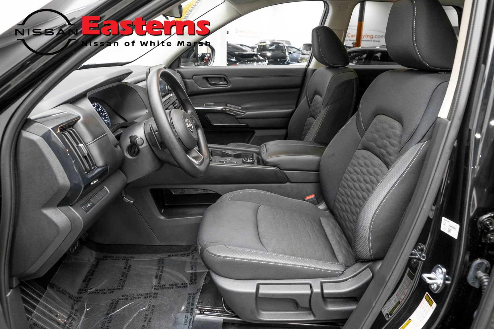 Used 2025 Nissan Pathfinder S image 20