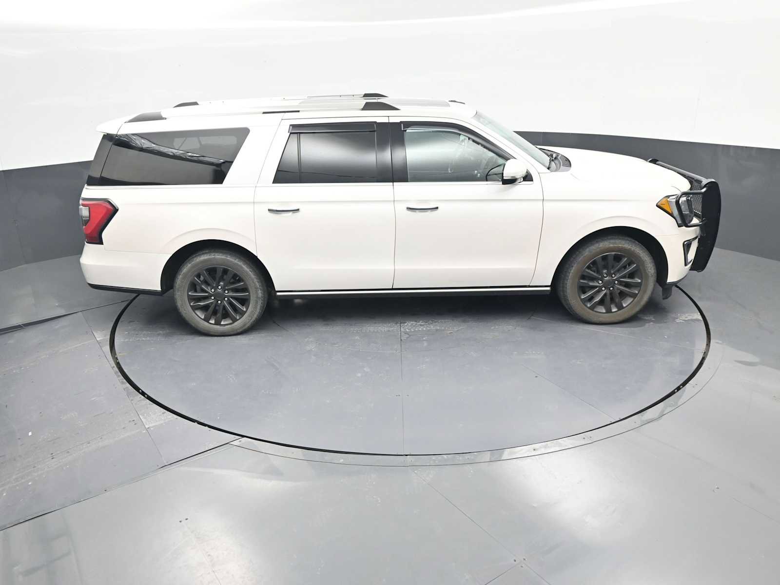 Used 2019 Ford Expedition Max Limited w/ Equipment Group 301A AWD/4WD image 38