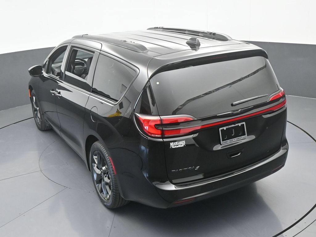 New 2026 Chrysler Pacifica Select w/ S Appearance Package FWD image 49