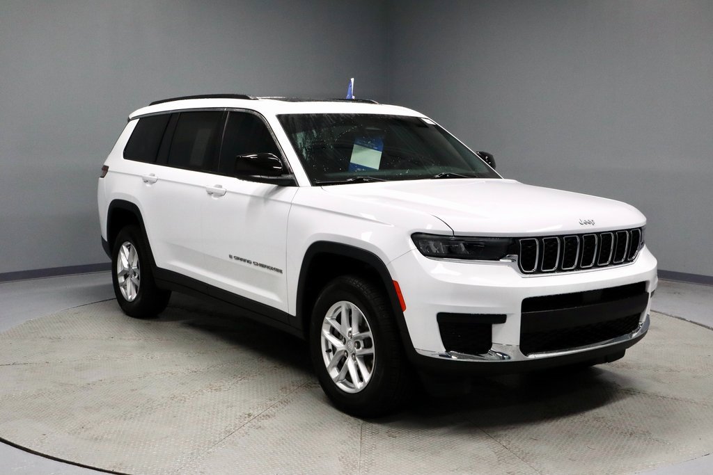 Used 2025 Jeep Grand Cherokee L Laredo w/ Luxury Tech Group I image 1